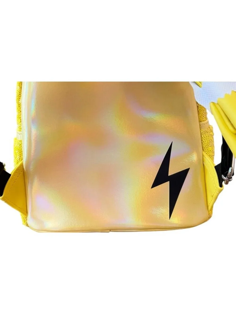 Loungefly pokémon pikachu